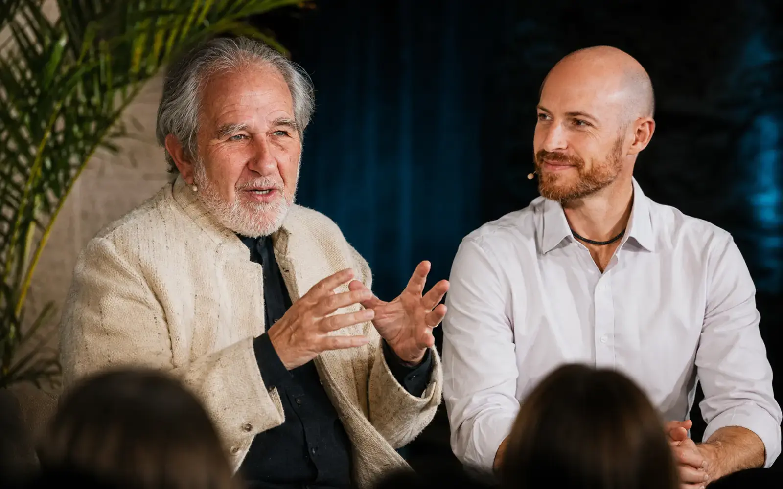 Dr Bruce Lipton speaking with Prof. Matt Riemann